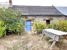 MAISON A RENOVER TEILLE