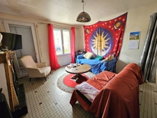 Maison à rénover + grange POUILLE LES COTEAUX