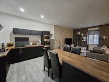 Maison de ville familiale - bourg Mésanger