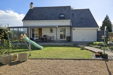 Maison 4 chambres en plein bourg de MESANGER