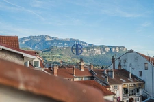 VOIRON CENTRE-VILLE -  SUPERBE T3 DUPLEX DE 64 M² -