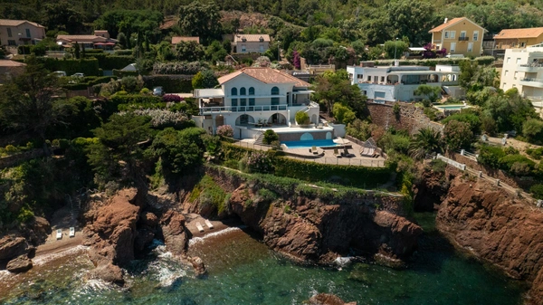 Maison à vendre - Réf  83700 Saint-Raphaël