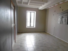 Maison 2 ch Plain-pied Campagne Sans vis à vis Dépendances 1