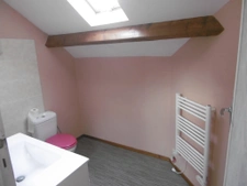 Maison de bourg 70 m2 avec 2 chambres . Jardin de 100 m2 ave