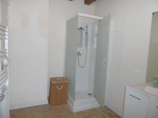 centre. maison 120 m2. 4 ch. 650 m2 de jardin avec accès riv