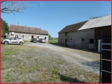 fermette dans hameau isolé  . 112 m2 3 ch. terrain de 2500 m