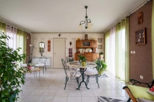 Dans hameau tranquille, belle maison de 220m2 habitable 4/5 