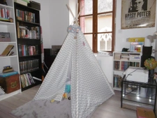 maison de bourg 3 à 4 ch avec cour sortie indépendante