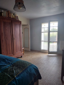 Habitable de suite. Petite maison 1 ch sur 6400 m2 de jardin