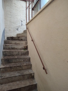 Maison de bourg 70 m2 avec 2 chambres . Jardin de 100 m2 ave