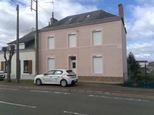 maison 94 m2 2 à 3 ch.à l'étage. Dépendance grande hauteur 6