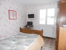 Maison sur sous sol 4 chambres.  1hectare 700 de terrain .80