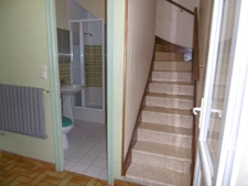 Maison de bourg 70 m2 avec 2 chambres . Jardin de 100 m2 ave