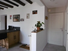 maison 106 m2 restaurée 4 ch 2 garages (62 m2) jardin intéri