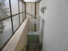 Maison de bourg 70 m2 avec 2 chambres . Jardin de 100 m2 ave