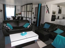 construction de 2003. 147 m2 4 ch  garage terrain de 893 m2