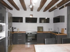 centre. maison 120 m2. 4 ch. 650 m2 de jardin avec accès riv