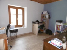 maison 106 m2 restaurée 4 ch 2 garages (62 m2) jardin intéri