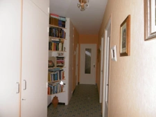 Maison sur sous sol 4 chambres.  1hectare 700 de terrain .80