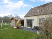 pavillon 88 m2 de 2006. 2 à 3 chambres. garage car-port chal