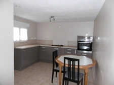 Pavillon plain-pied de 2000. 1 ch. Véranda. 500m2 de terrain