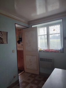 Habitable de suite. Petite maison 1 ch sur 6400 m2 de jardin