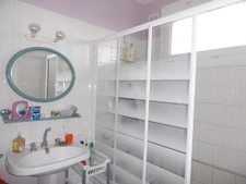 Maison sur sous sol 4 chambres.  1hectare 700 de terrain .80