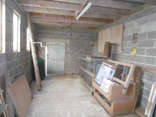 Maison sur sous sol 4 chambres.  1hectare 700 de terrain .80