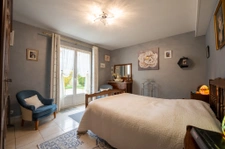 Dans hameau tranquille, belle maison de 220m2 habitable 4/5 