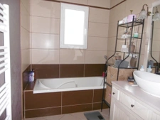 pavillon de 90 m2 de 2007. Plain-pied 3 ch garage 1300 m2 de