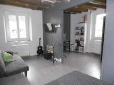 centre. maison 120 m2. 4 ch. 650 m2 de jardin avec accès riv