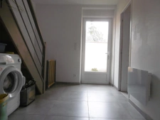 maison de bourg 3 à 4 ch avec cour sortie indépendante