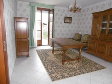 maison 94 m2 2 à 3 ch.à l'étage. Dépendance grande hauteur 6