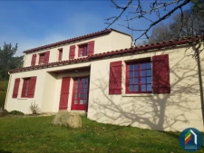 Pouzauges, maison proche du centre-ville