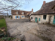 maison de caractère et dépendances à la campagne