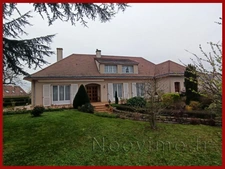 Centre Brulon, grande maison de 170m2, 5 chambres