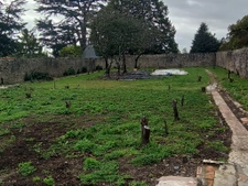  Maison de bourg avec joli terrain