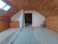 Grande maison, quartier calme avec grand sous sol