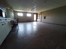 Ancien commerce, 110 m2 + 60m2, terrain de 1242m2