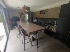 Grande maison sur plus de 3500m2 de terrain