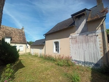 Maison à restaurer sur terrain de 1900m2