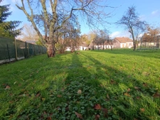 Plain-pied, 3 chambres, 1300m2 de terrain bord de rivière