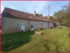 Fermette sur 12000m2 de terrain, dépendances