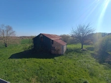 Fermette avec dépendances