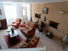 Centre proche commerce, parfait état