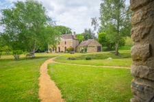 Propriété avec deux maisons sur 17 hectares