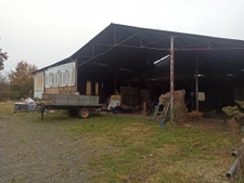 Fermette sur 3.5 ha de terrain, grande dépendances 