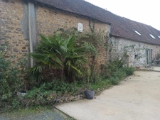 Fermette sur 3.5 ha de terrain, grande dépendances 