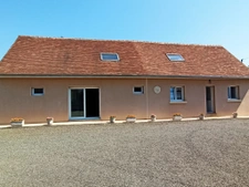 Au calme, 3500 m2 de terrain, 230m2, 3 chambres