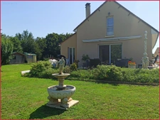 Au calme, 3500 m2 de terrain, 230m2, 3 chambres